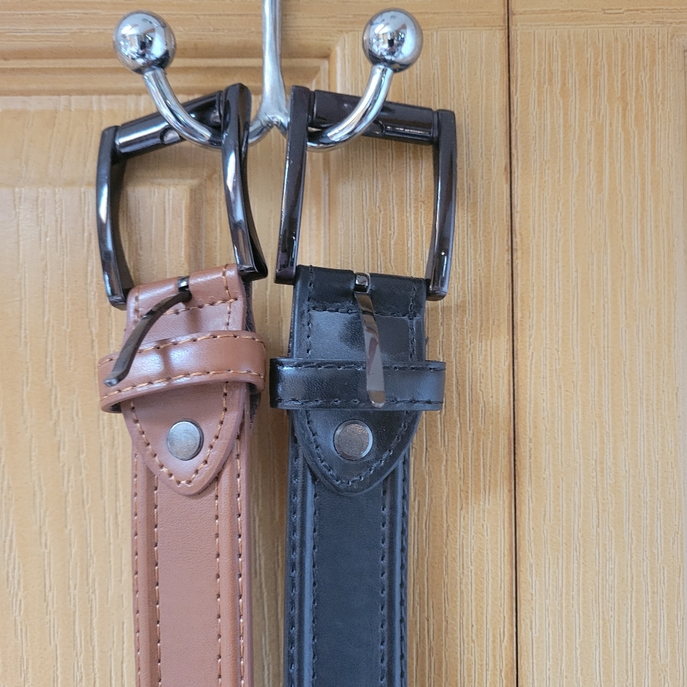 2 Mens Size 42 Goldcoast Belts.